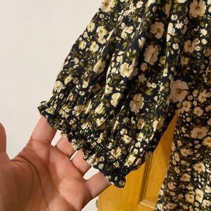 Long black/white flowered long sleeve dress